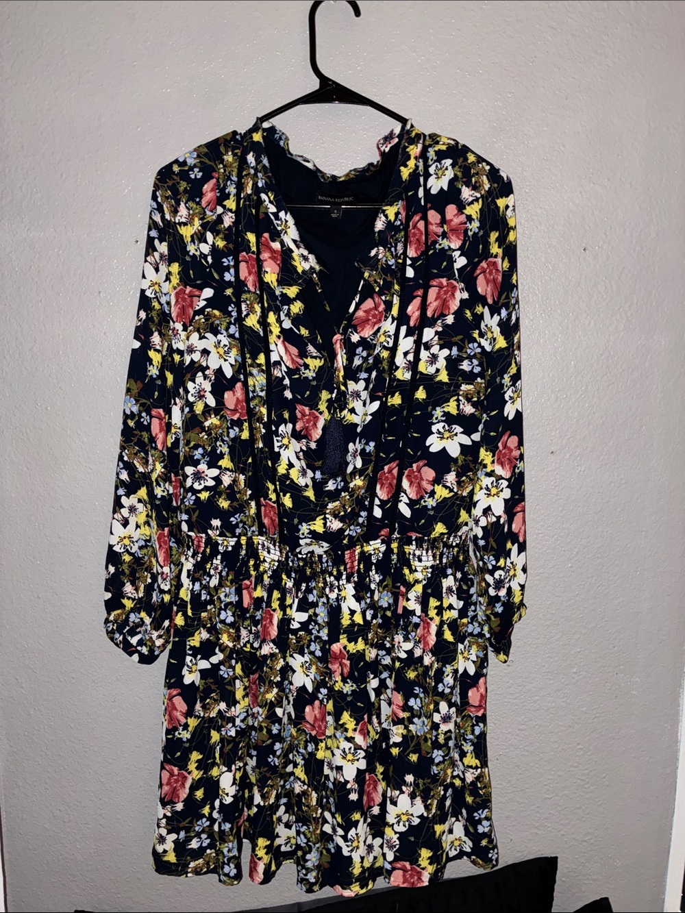 Banana Republic Navy Floral Long-Sleeve V-Neck Dress